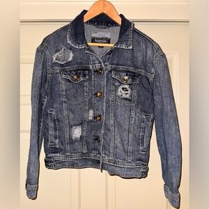 Kensie distressed denim jacket, S